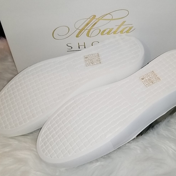 👣MATA TRAFERS Coco5😎 Scalloped Trim Slip on Sneaker Easy on/off great value - Picture 9 of 14